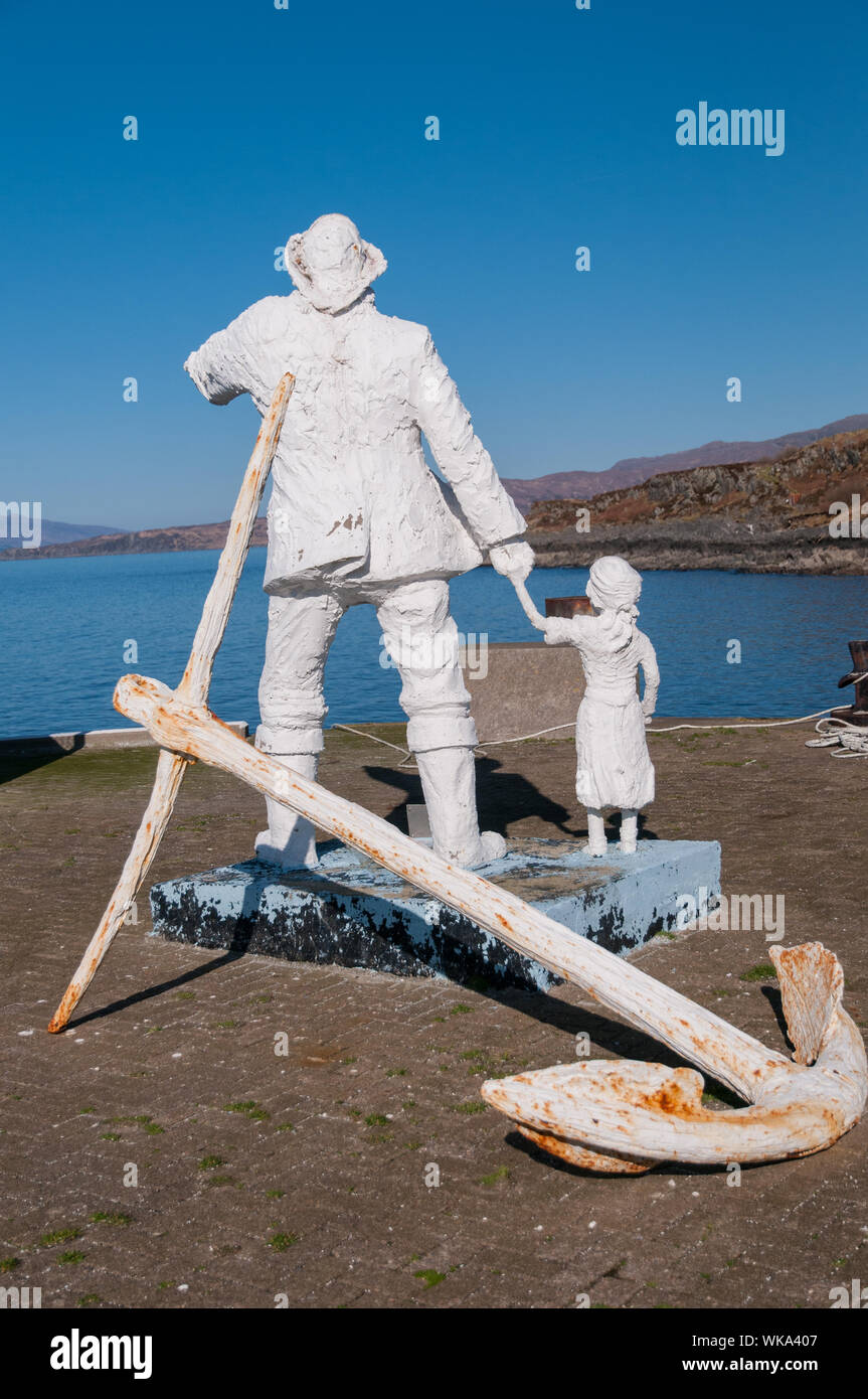 Sculpture of fisherman and child at entrance to Mallaig Harbour by Knoydart Sculptor mark Rogers Highland Scotland Stock Photo