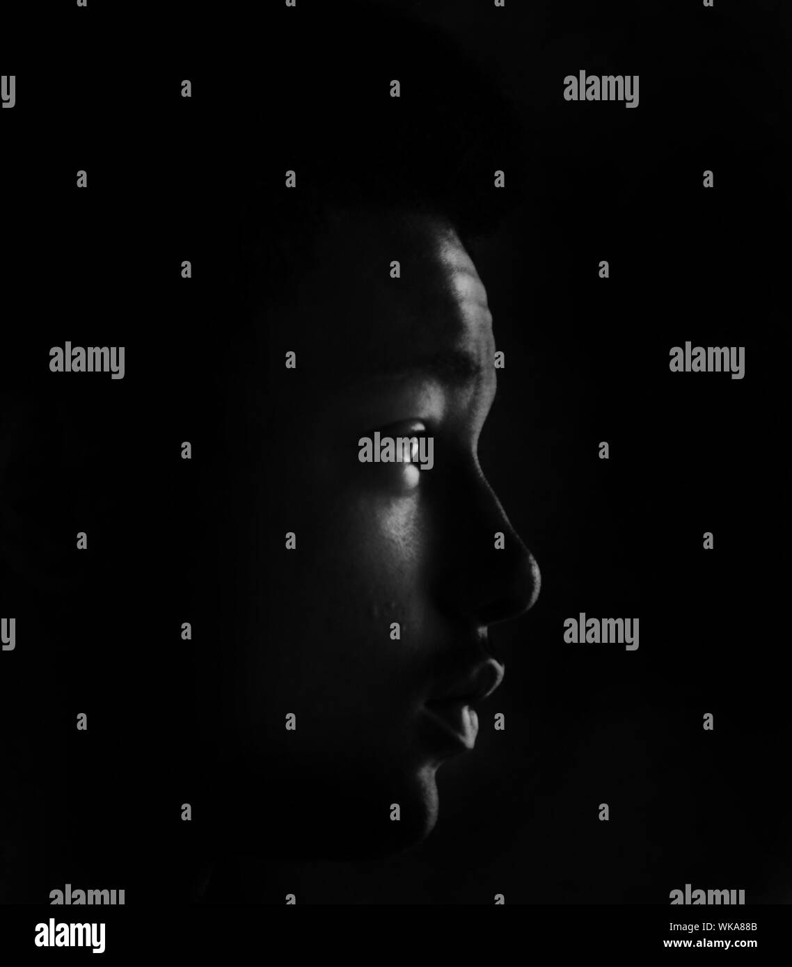 Man profile side view black background Black and White Stock Photos ...
