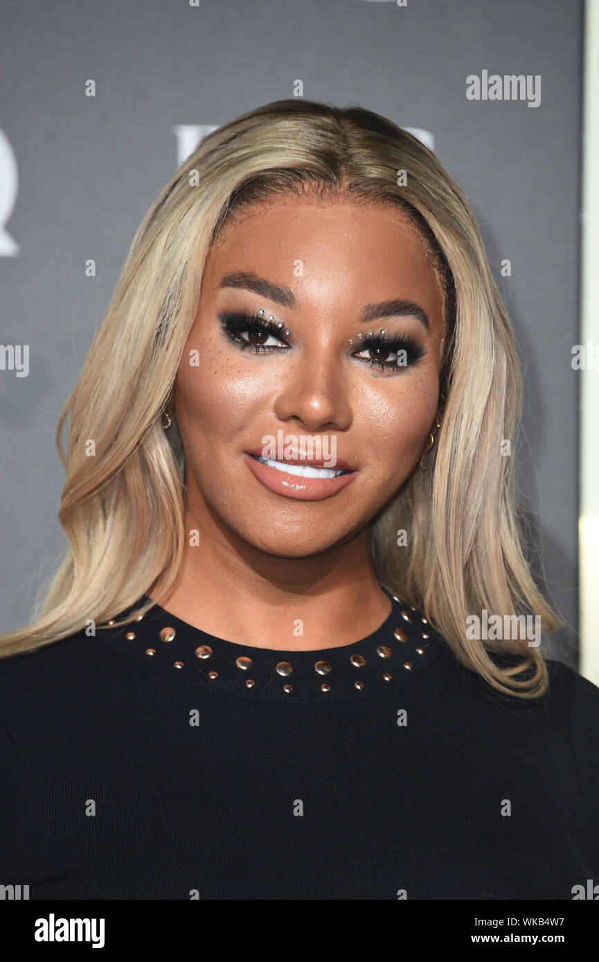 Munroe bergdorf arriving gq men year awards 2019 hi-res stock