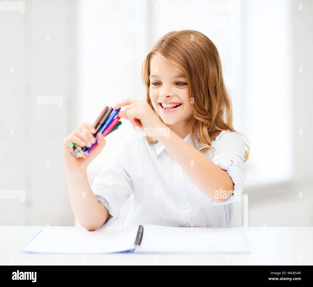 Kids Using Pen Felt tip pens child holding hi-res stock photography and images - Alamy