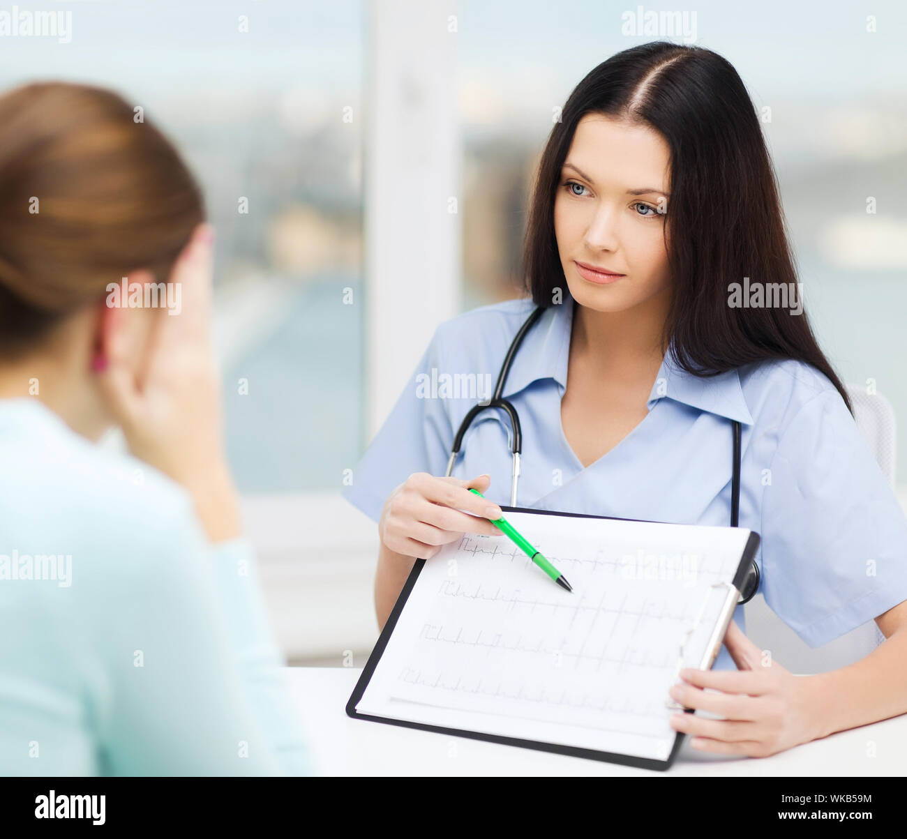 Female cardiac patient hospital hi-res stock photography and images - Alamy