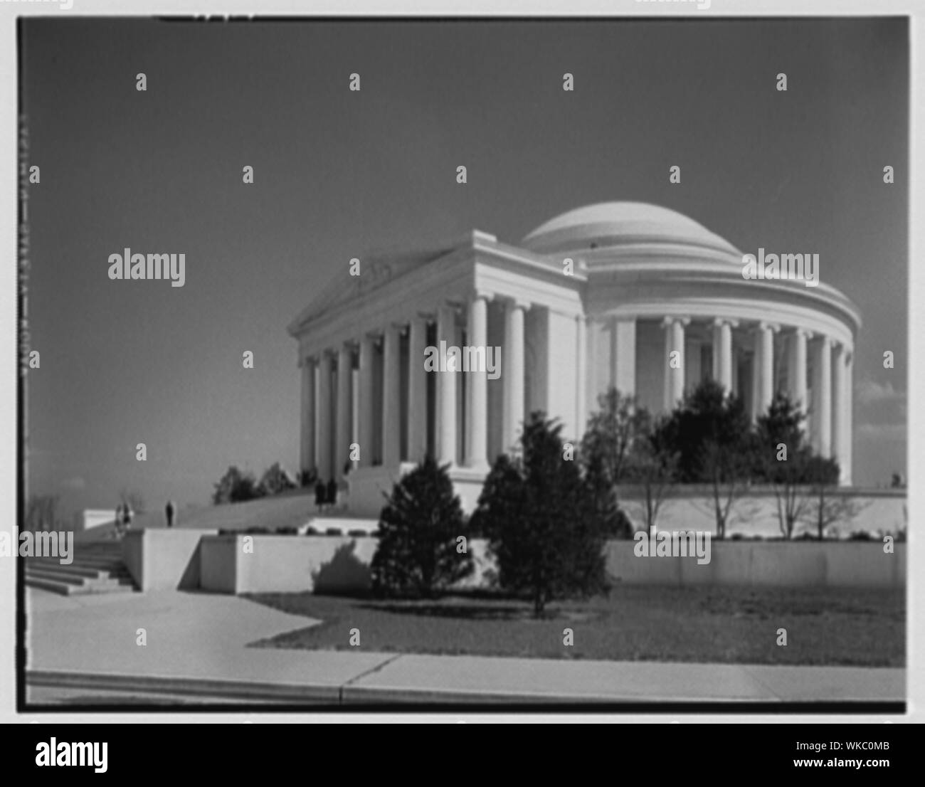 Memorial monuments Black and White Stock Photos & Images - Alamy