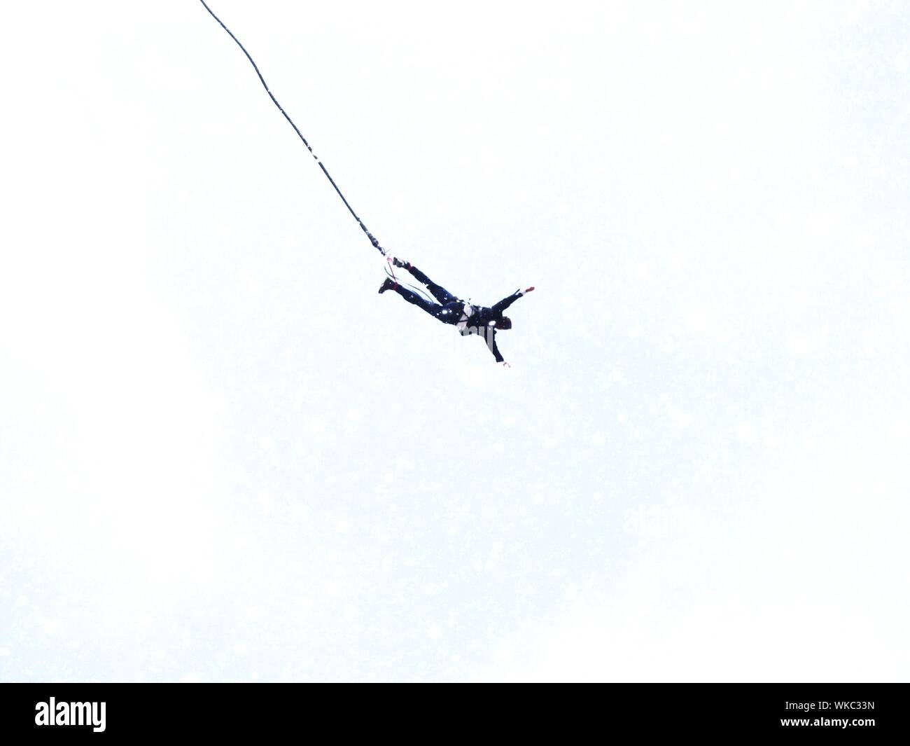 Man Bunjee Jumping High Resolution Stock Photography and Images - Alamy