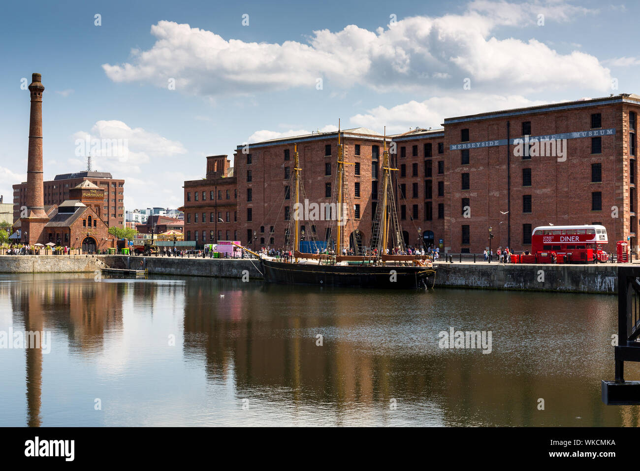 River mersey, Merseyside Maritime Museum Liverpool docks England UK Stock Photo