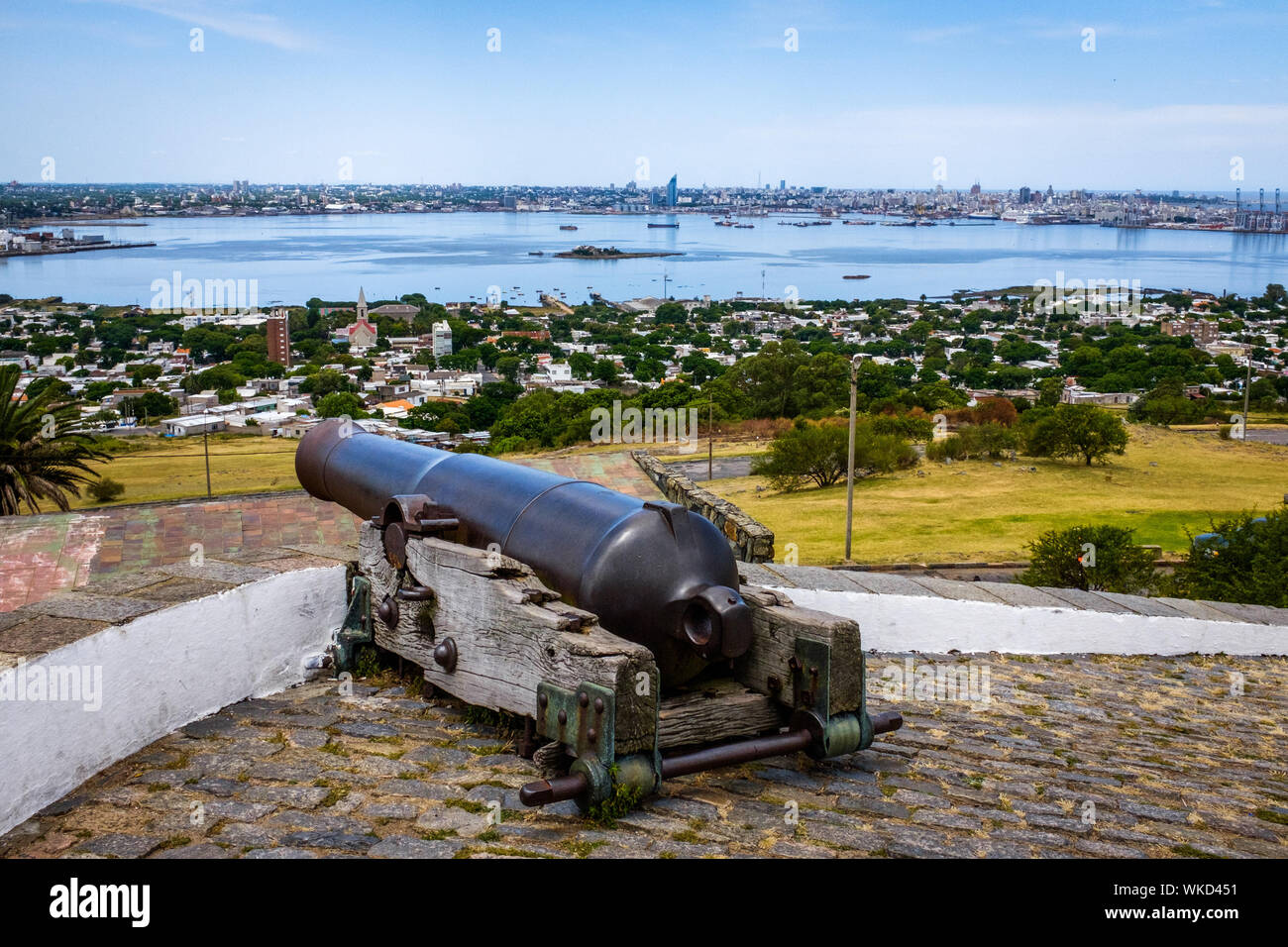 Uruguay, Montevideo: The Cerro Fortress or General Artigas Fortress (Fortaleza General Artigas) overhanging the Bay of Montevideo, housing a museum wi Stock Photo