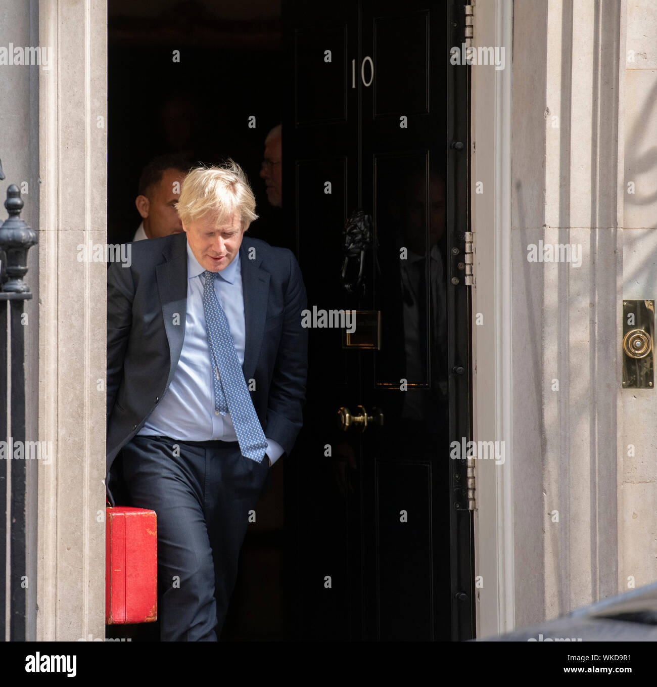 Downing Street, London, UK. 4th September 2019. PM Boris Johnson leaves No 10 to attend weekly Prime Ministers Questions in Parliament. Credit: Malcolm Park/Alamy Live News. Stock Photo