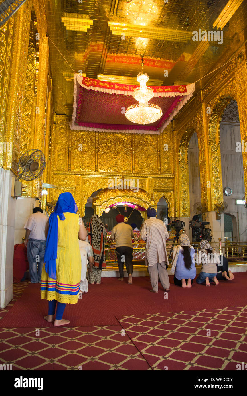 Bangla sahib gurdwara hires stock photography and images Alamy