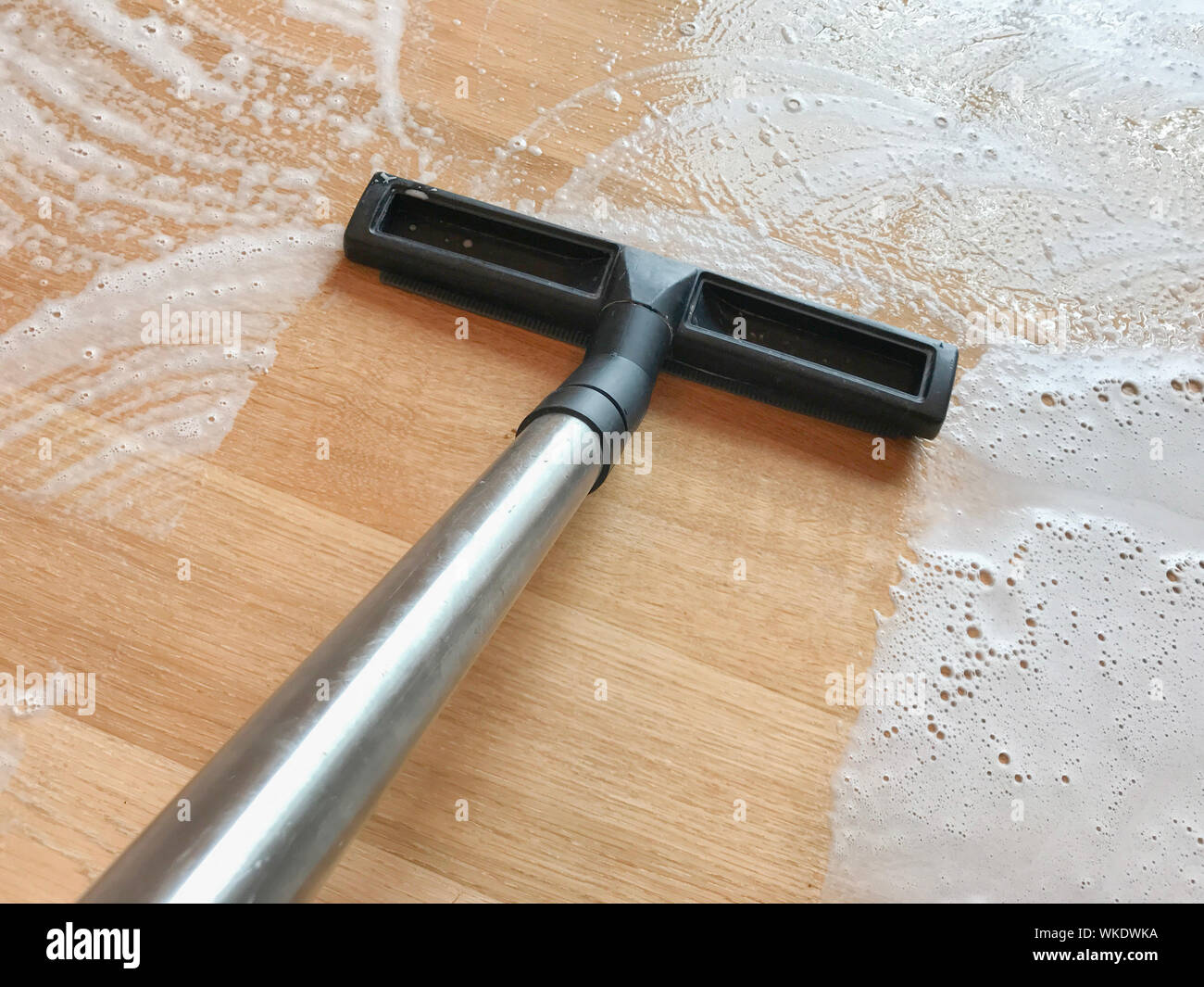 Cleaning wood floor hires stock photography and images Alamy