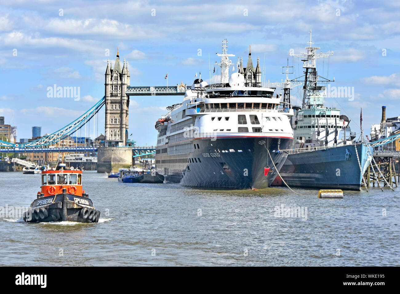 Warship Bridge High Resolution Stock Photography And Images Alamy