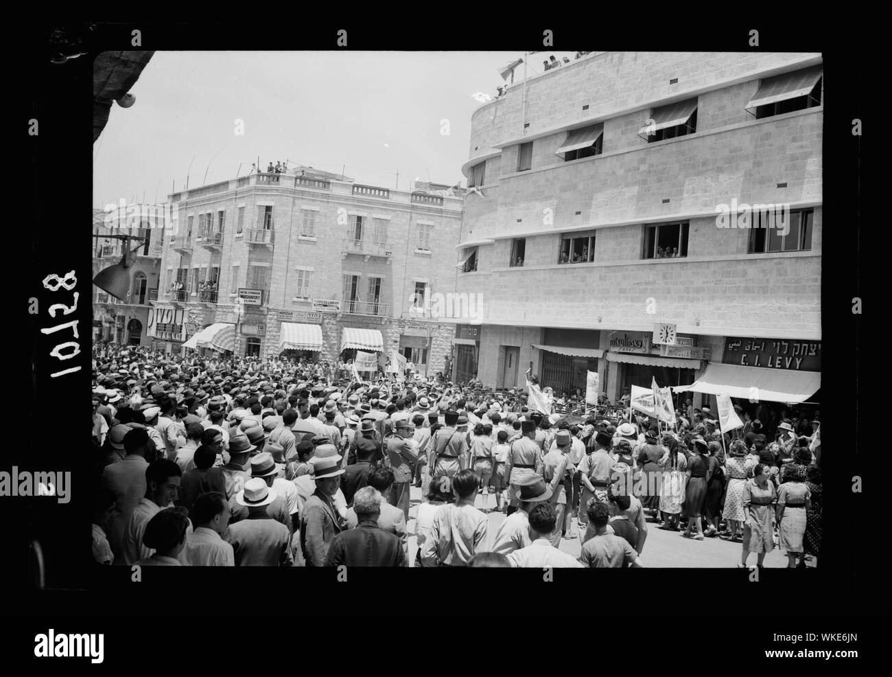 Jewish anti Palestine White Paper demonstrations. Women's demonstration on May 22, 1939. Demonstration before the District Offices on the Jaffa Road, taken while one of the young women was emphatically denouncing the new polity Stock Photo