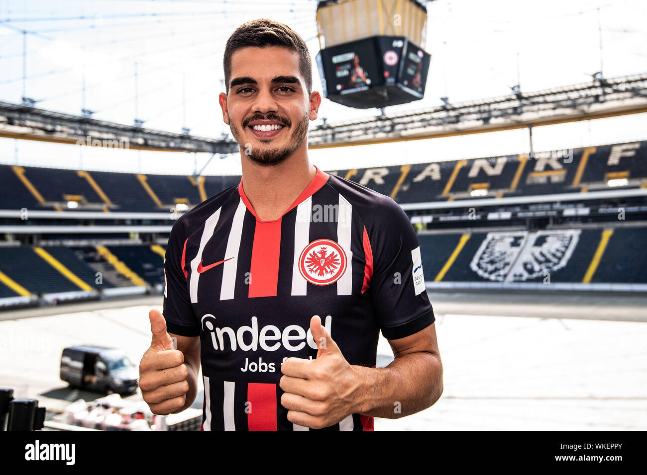 Andre silva eintracht frankfurt hi-res stock photography and images - Alamy