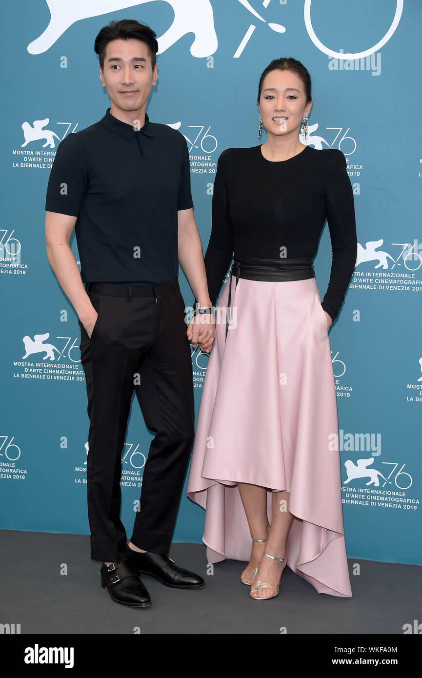 Venezia, Italy. 04th Sep, 2019. 76th Venice Film Festival 2019, Photocall film ‘Lan xin da ju yuan (Saturday fiction)'. Pictured: Gong Li, Mark Chao Credit: Independent Photo Agency/Alamy Live News Stock Photo