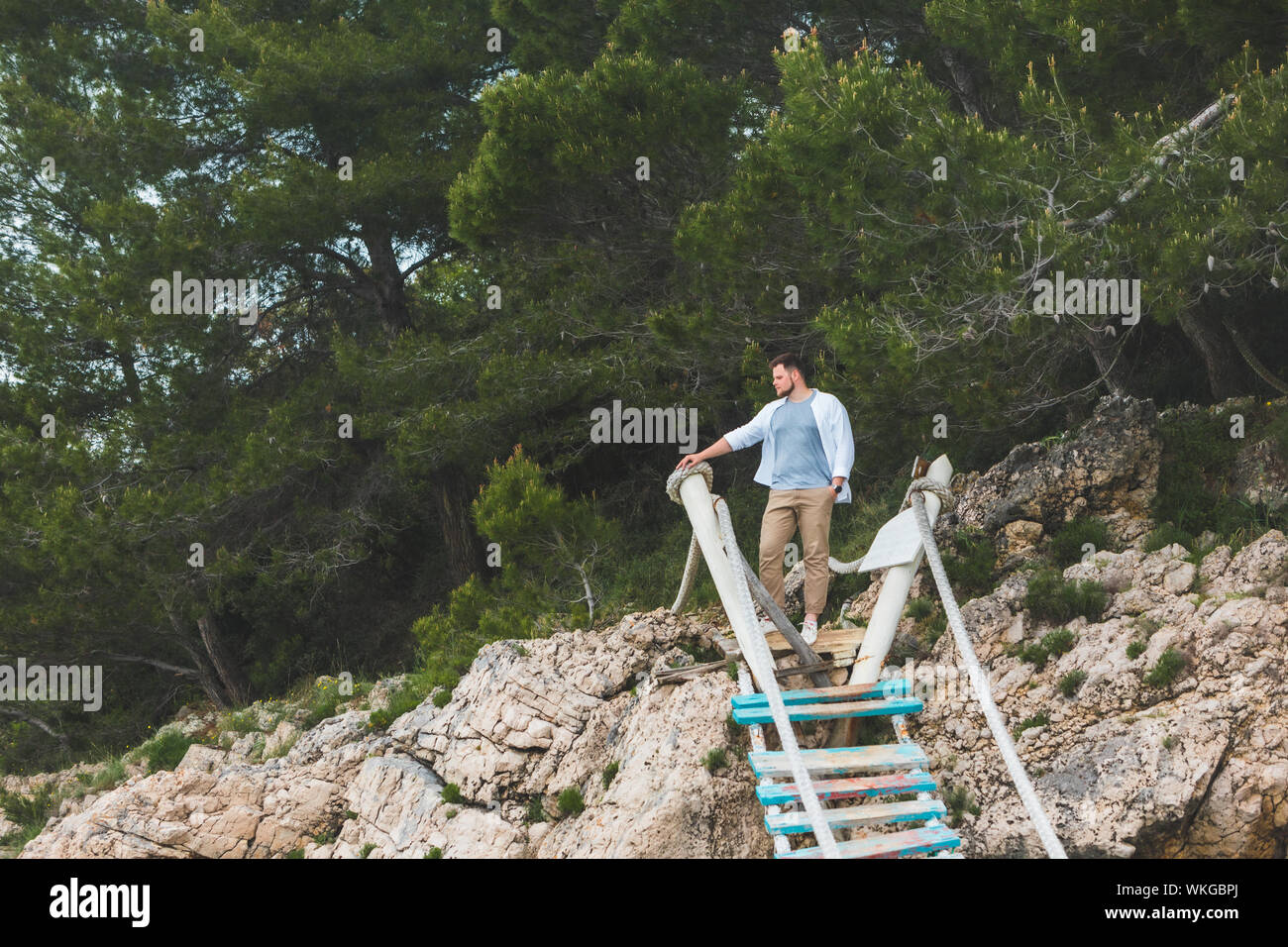 Handsome suspension bridge hi-res stock photography and images - Alamy