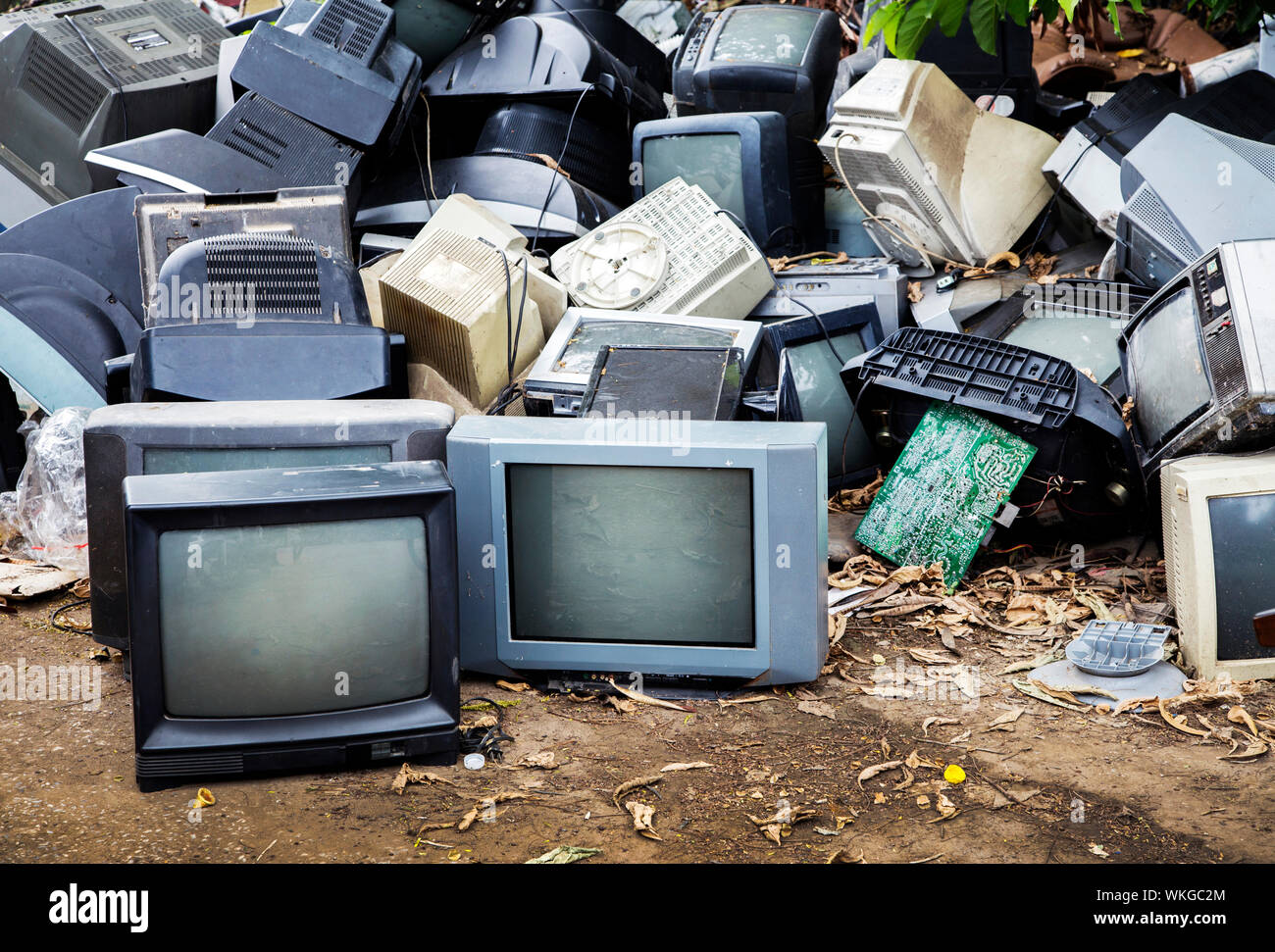 Stack tv sets hires stock photography and images Alamy