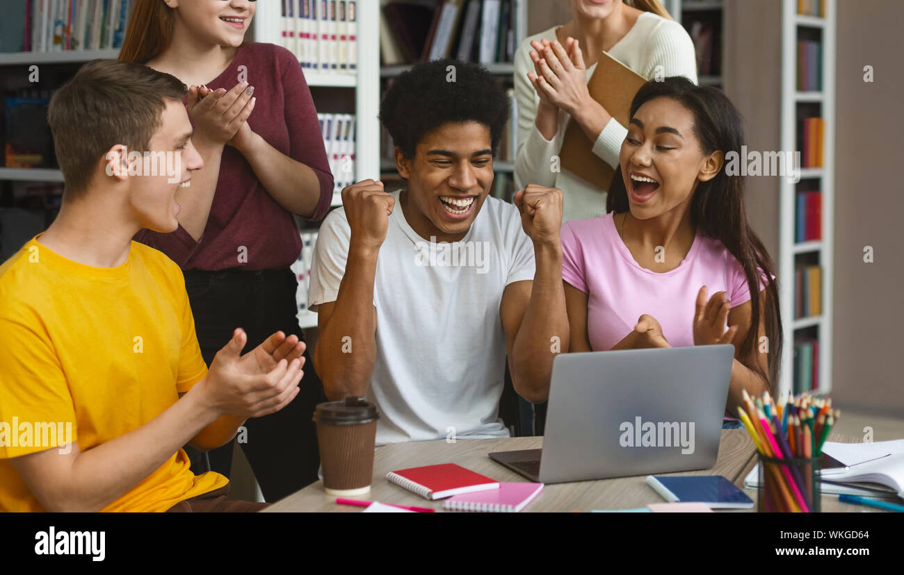 Student results exams hi-res stock photography and images - Alamy