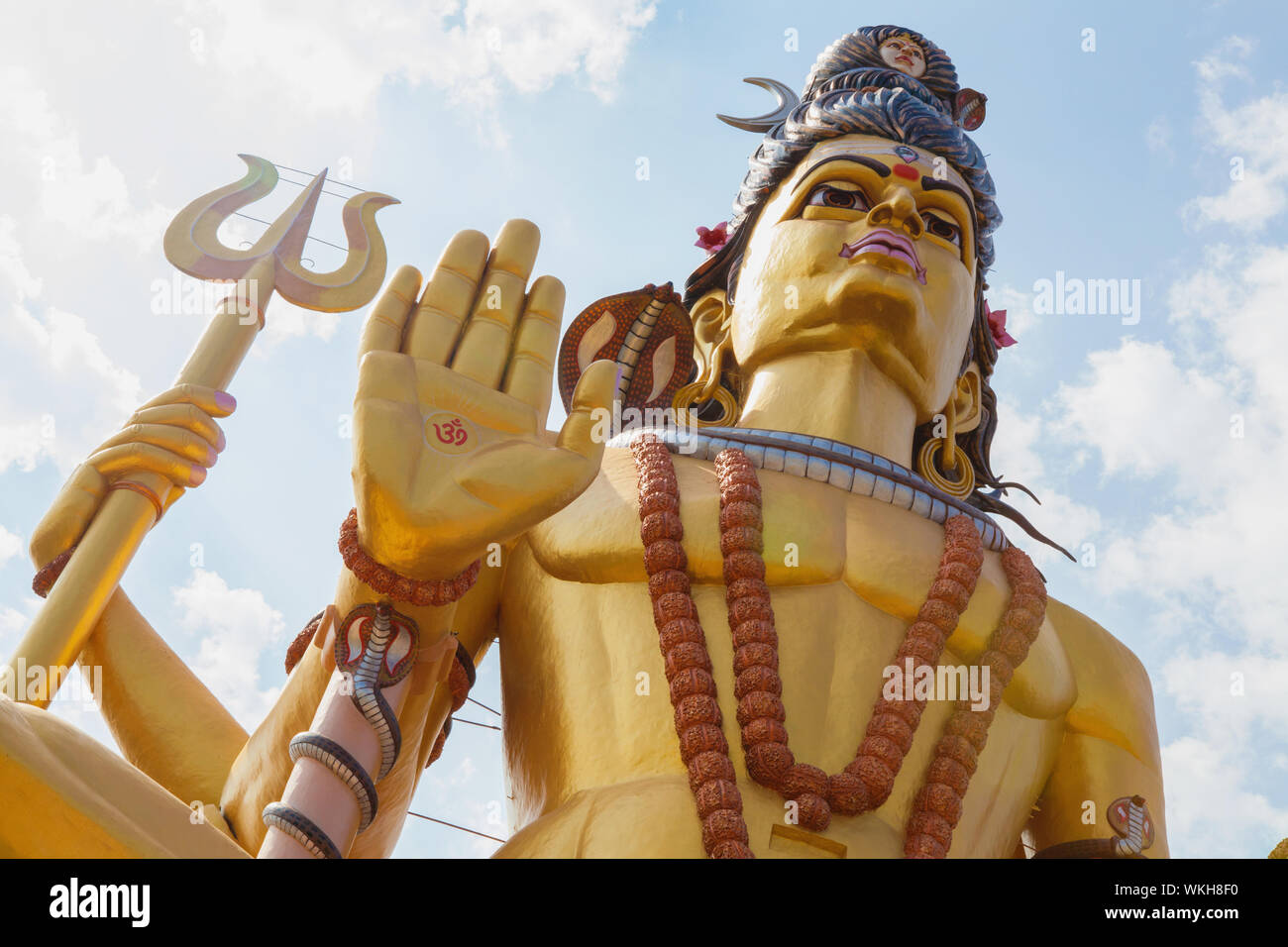 India, Madhya Pradesh, Omkareshwar, Statue of Shiva at Omkareshwar ...