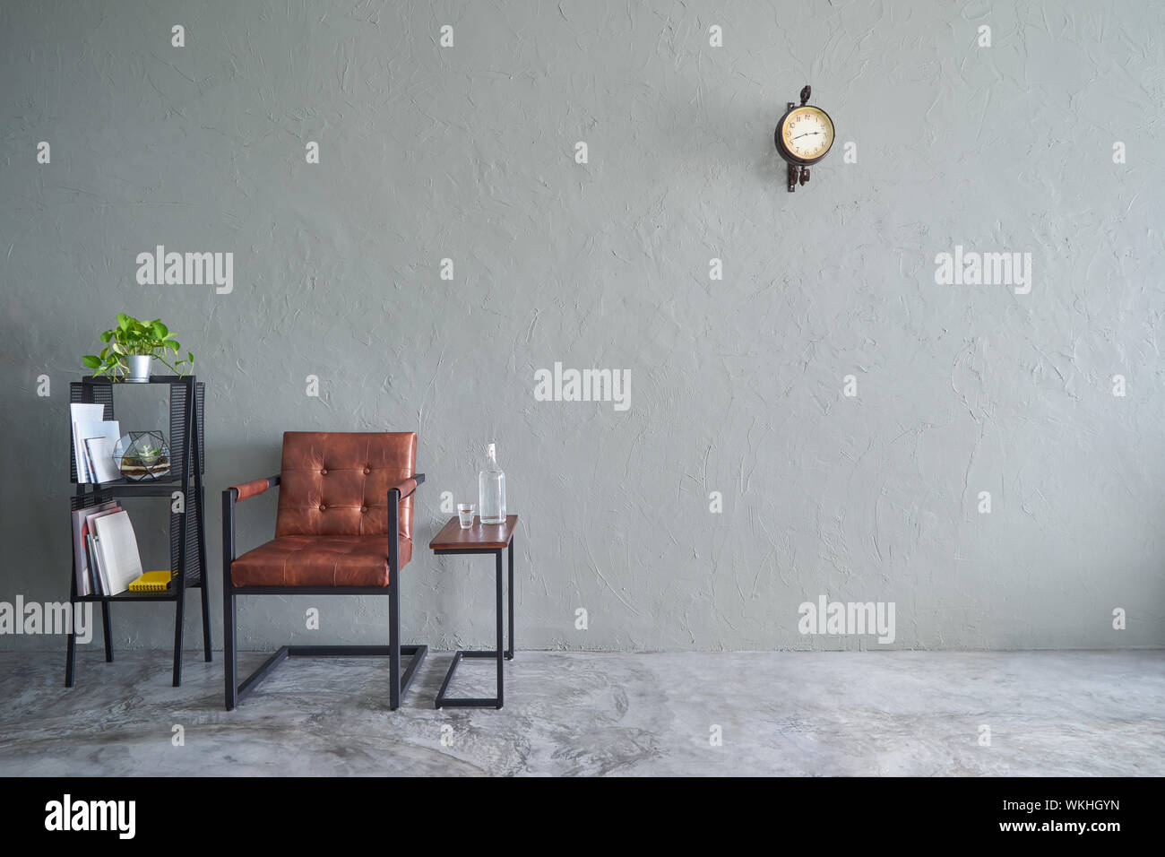 Home objects interior hi-res stock photography and images - Alamy