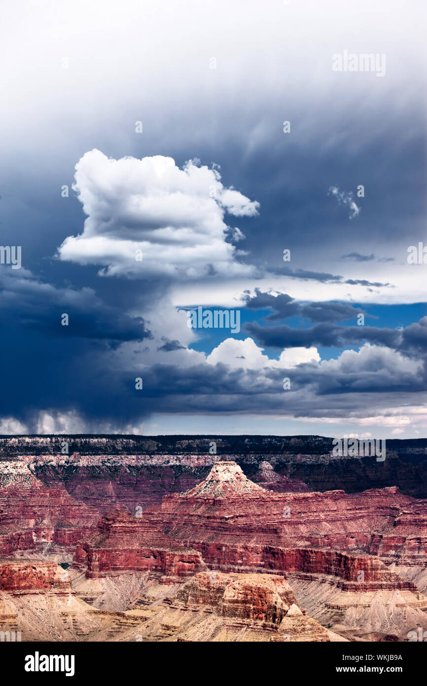 Clouds froming into a storm over the Grand Canyon Stock Photo - Alamy