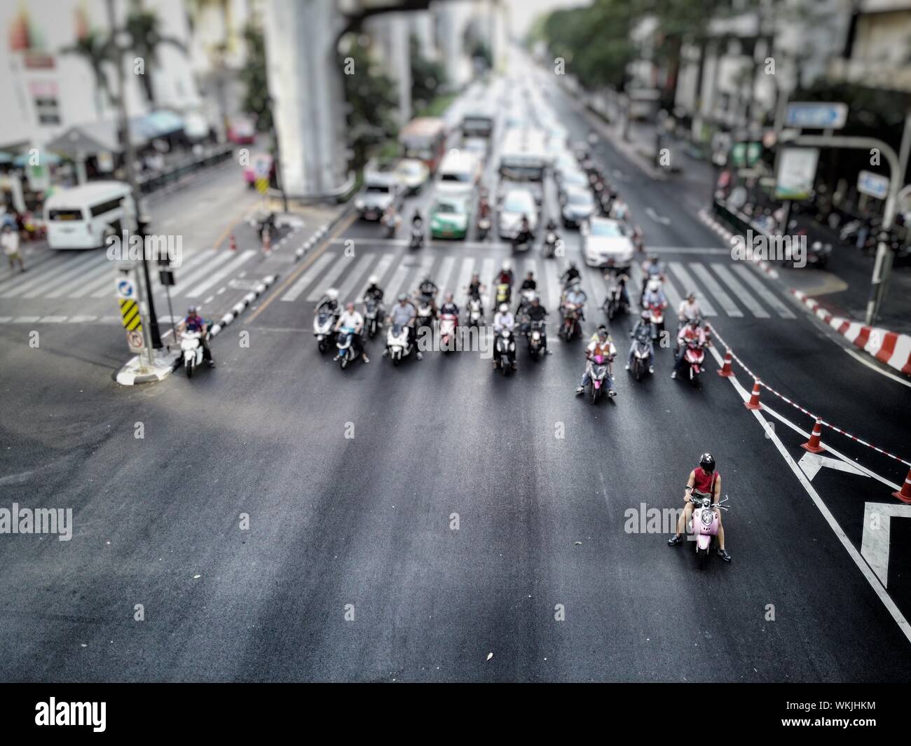 Signal people hi-res stock photography and images - Alamy