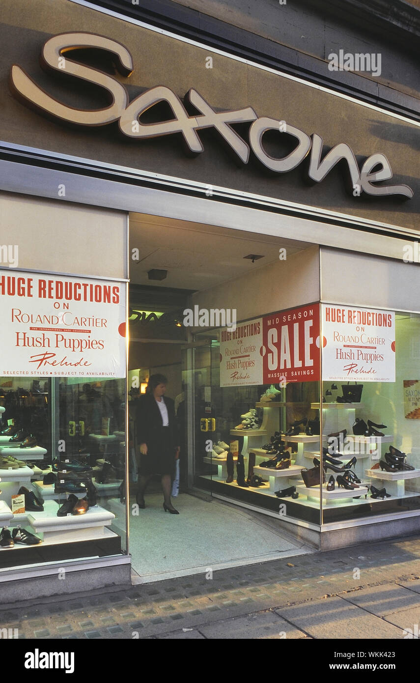 The former Saxone shoe shop, kightsbridge, London, England, UK. Circa 1980's Stock Photo