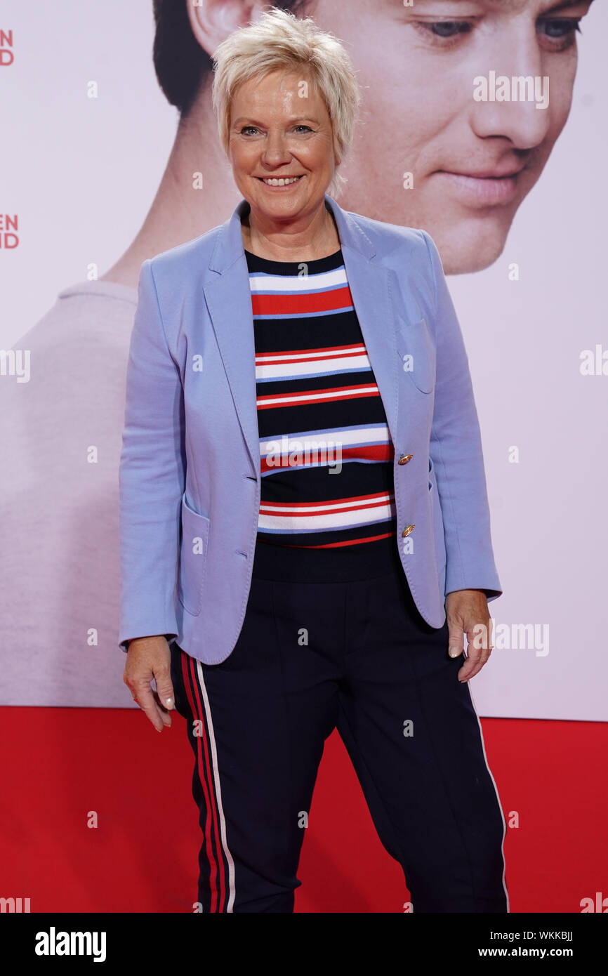 Biggi Lechtermann auf dem roten Teppich bei der Weltpremiere des Kinofilms Gut gegen Nordwind am 03.09.2019 im Cinedom in Koeln Stock Photo