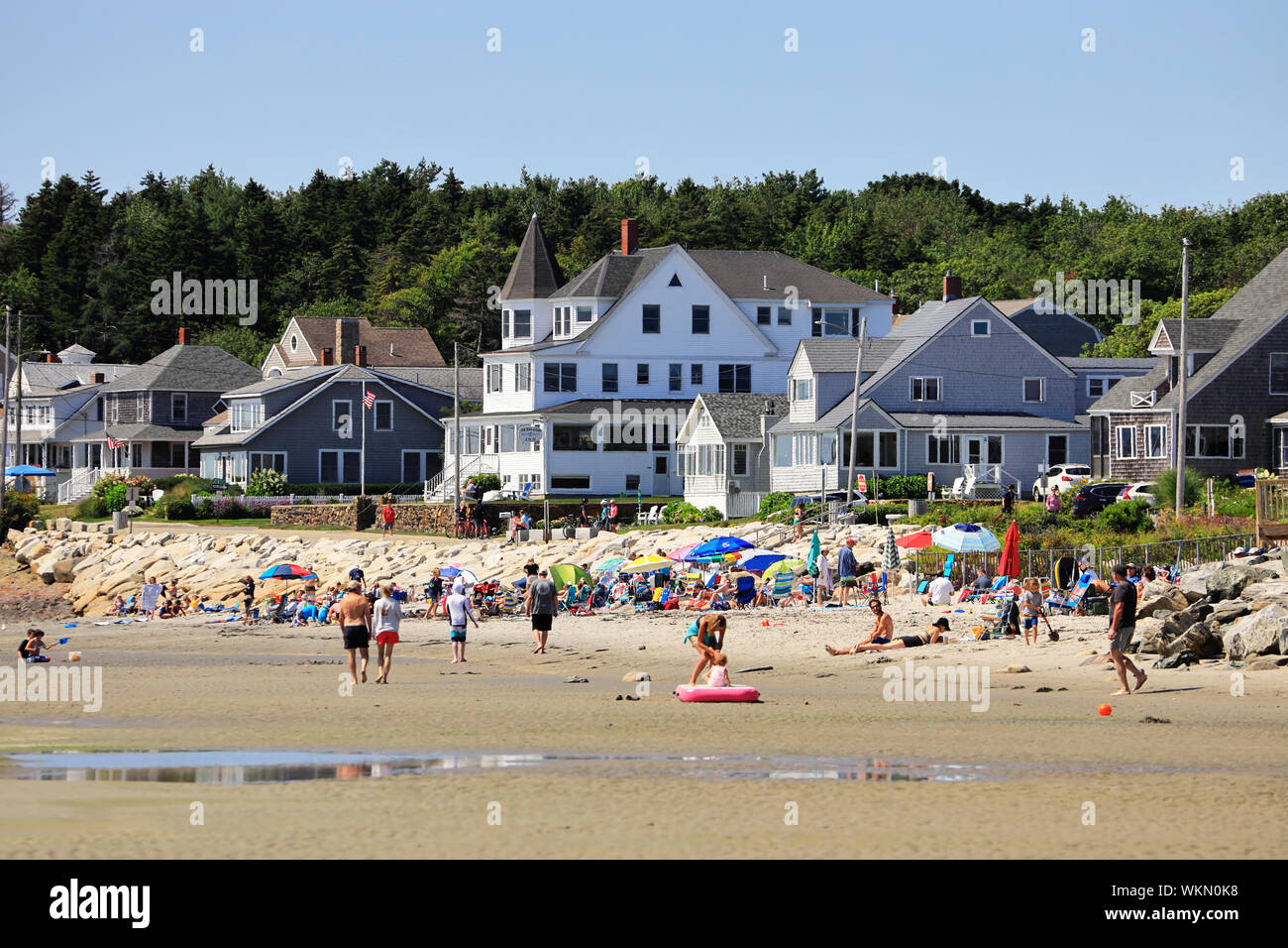 Beach goers on Higgins Beach.Scarborough.Maine.USA Stock Photo Alamy