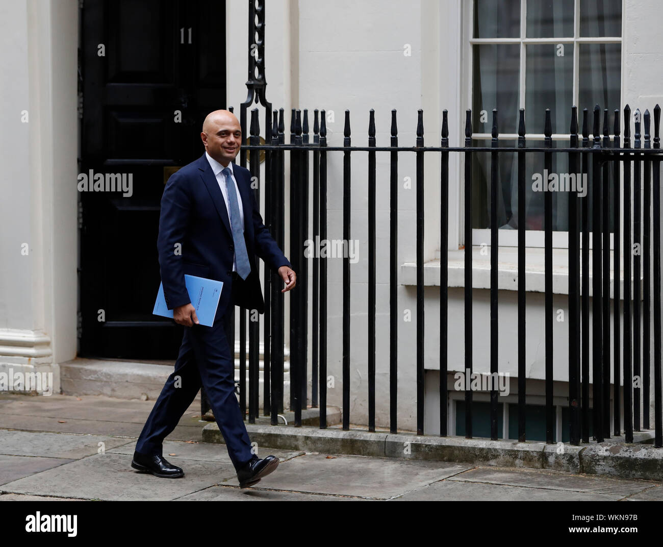 London, UK. 4th Sep, 2019. Emily Thornberry MP with TV presenter Eamonn  Holmes. College Green to vote in the Houses of Parliament. Credit: JOHNNY  ARMSTEAD/Alamy Live News Stock Photo - Alamy