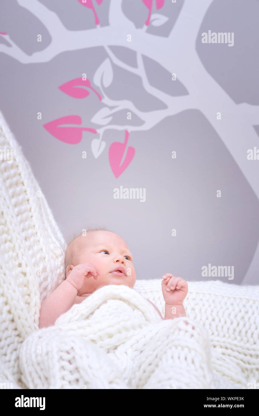 Baby room wallpaper hi-res stock photography and images - Alamy