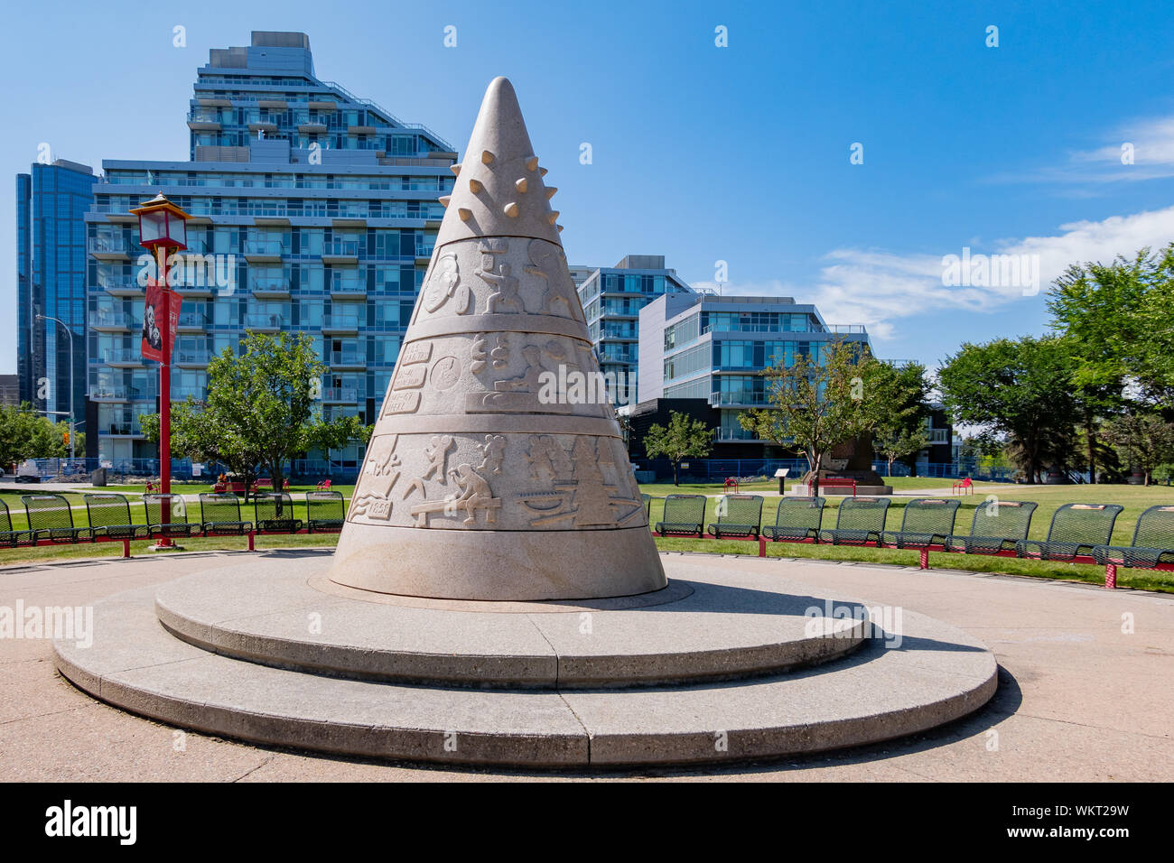 Statue in Sien Lok Park at Calgary, Canada Stock Photo Alamy