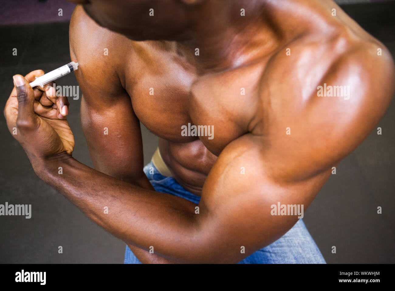 cigarettes and steroids Dr. Testosterone Warns: You Must Not Smoke Or Drink While On A Steroid Cycle Associations between smoking, sex steroid