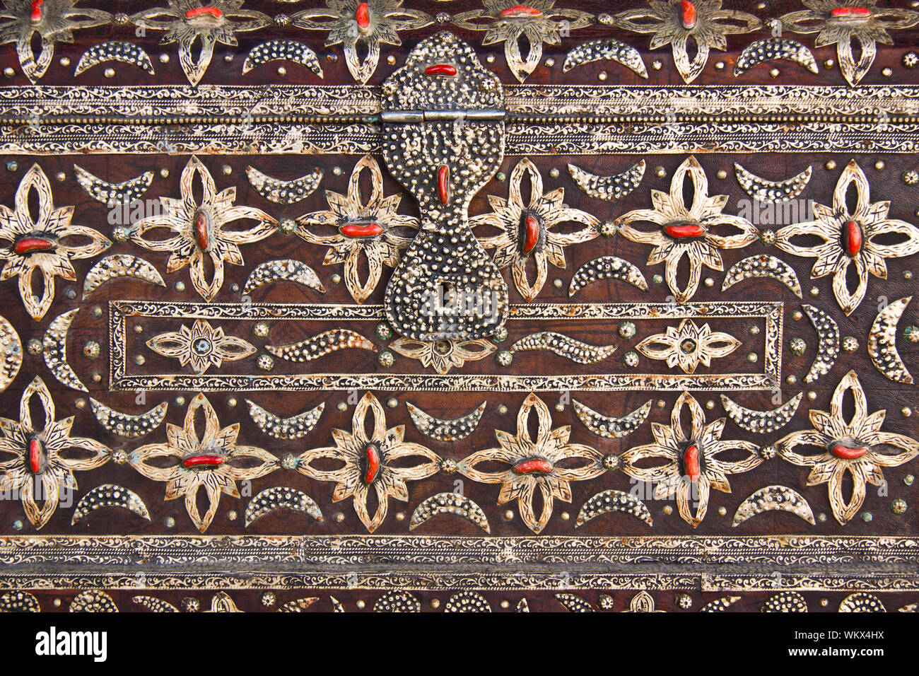 Detail from the traditional arabic jewellery box Stock Photo Alamy