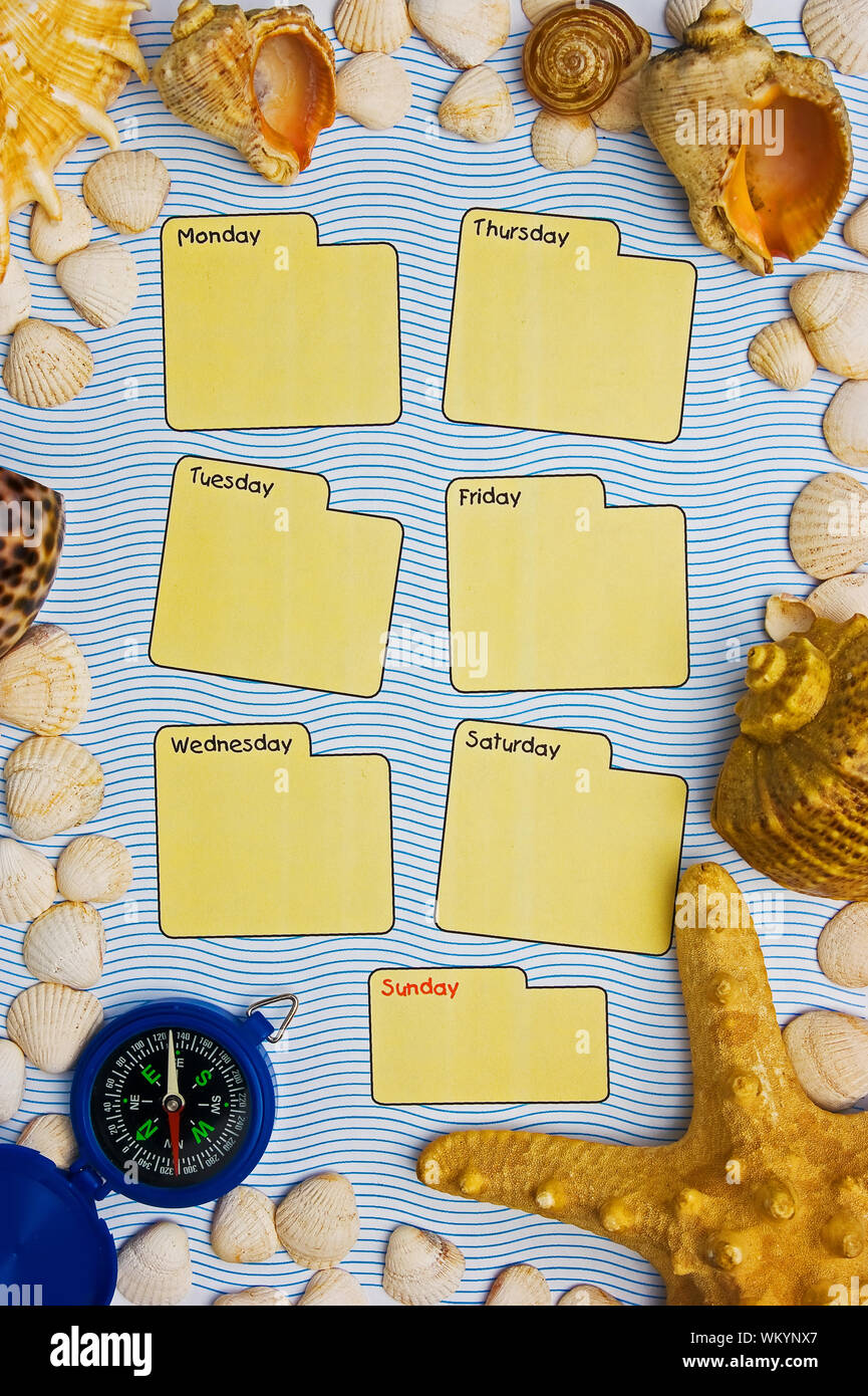 Seashell Week Calendar for the week is framed seashells Stock Photo - Alamy
