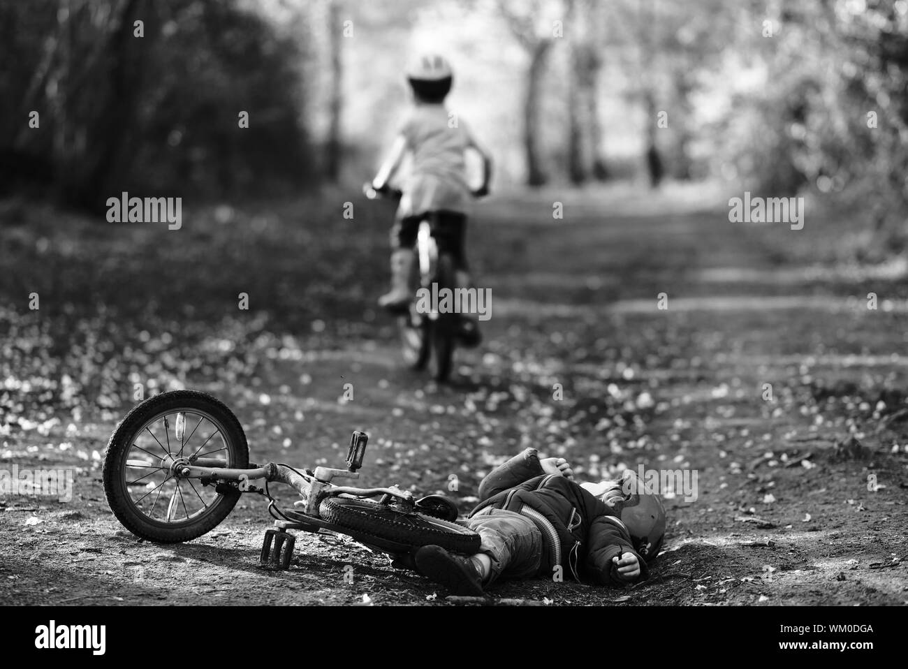 Falling Off Bicycle High Resolution Stock Photography and Images Alamy