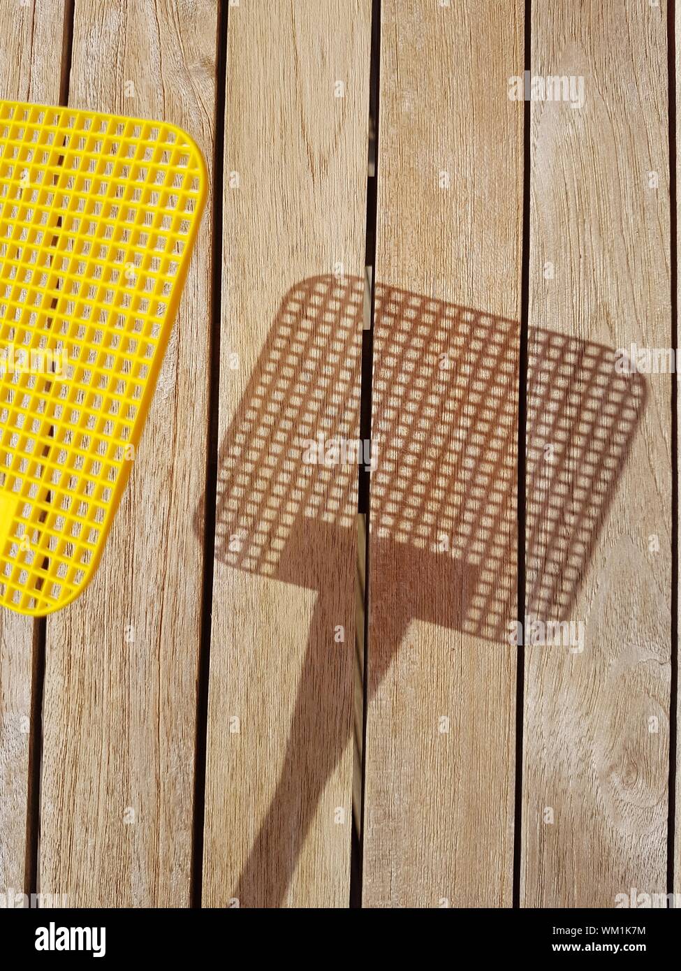 Fly swatter hires stock photography and images Alamy