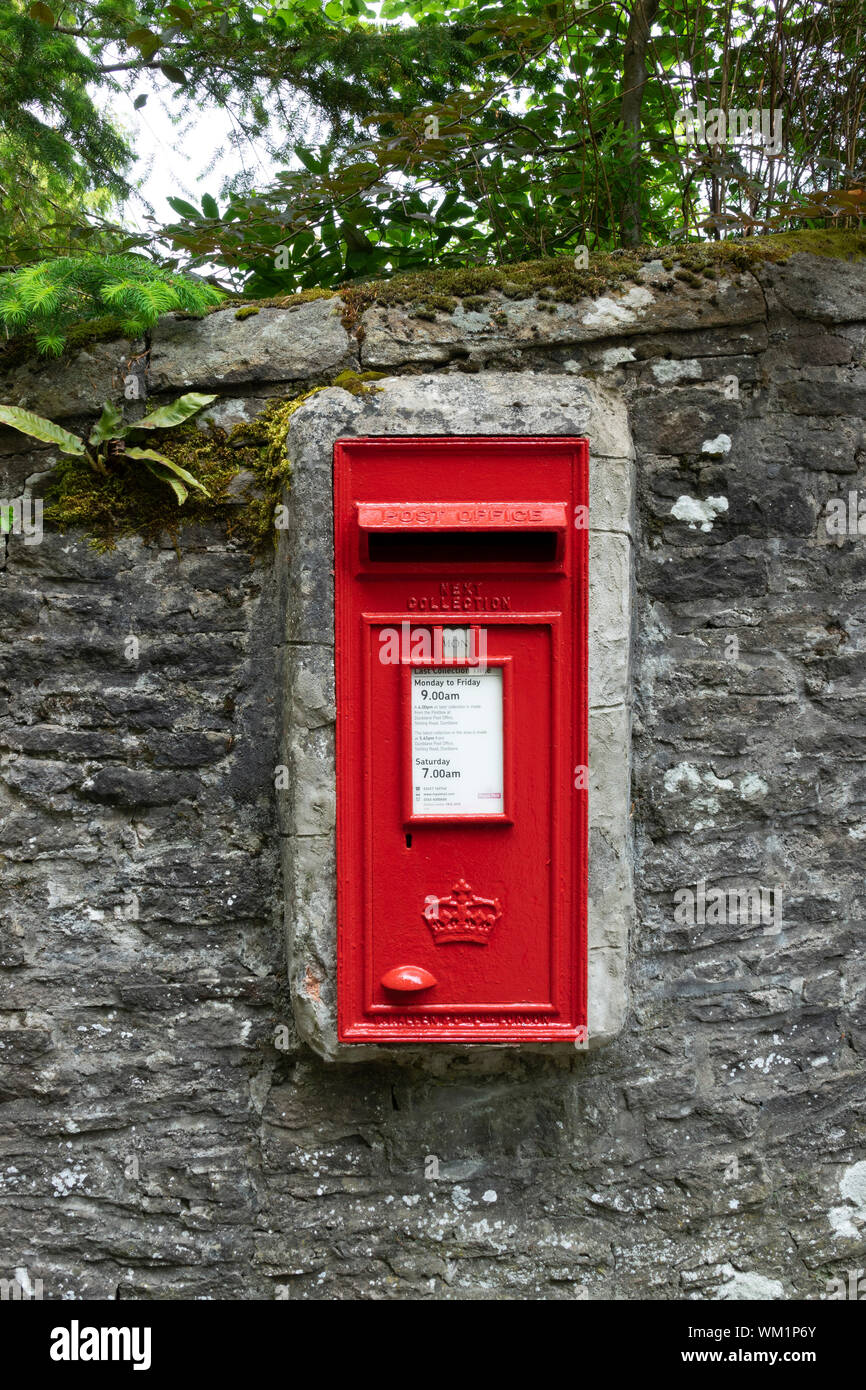 Postbox set into a wall, Dunblane, Scotland, UK Stock Photo