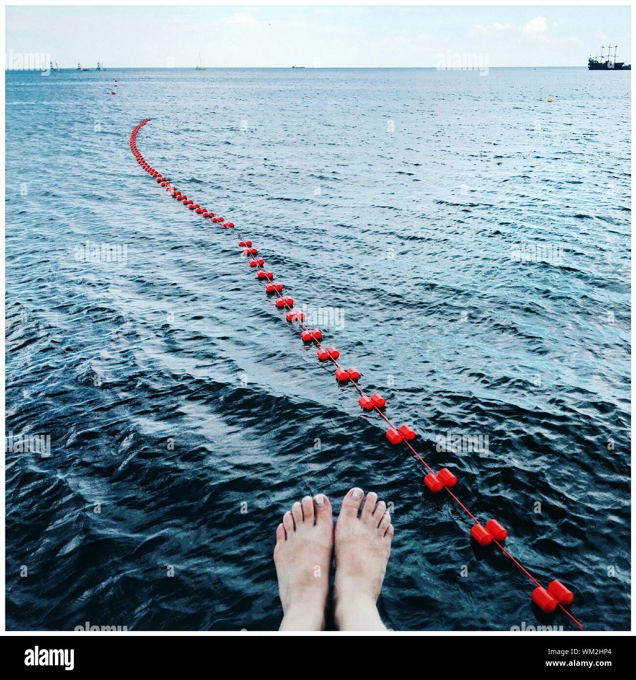 Dangling foot hires stock photography and images Alamy