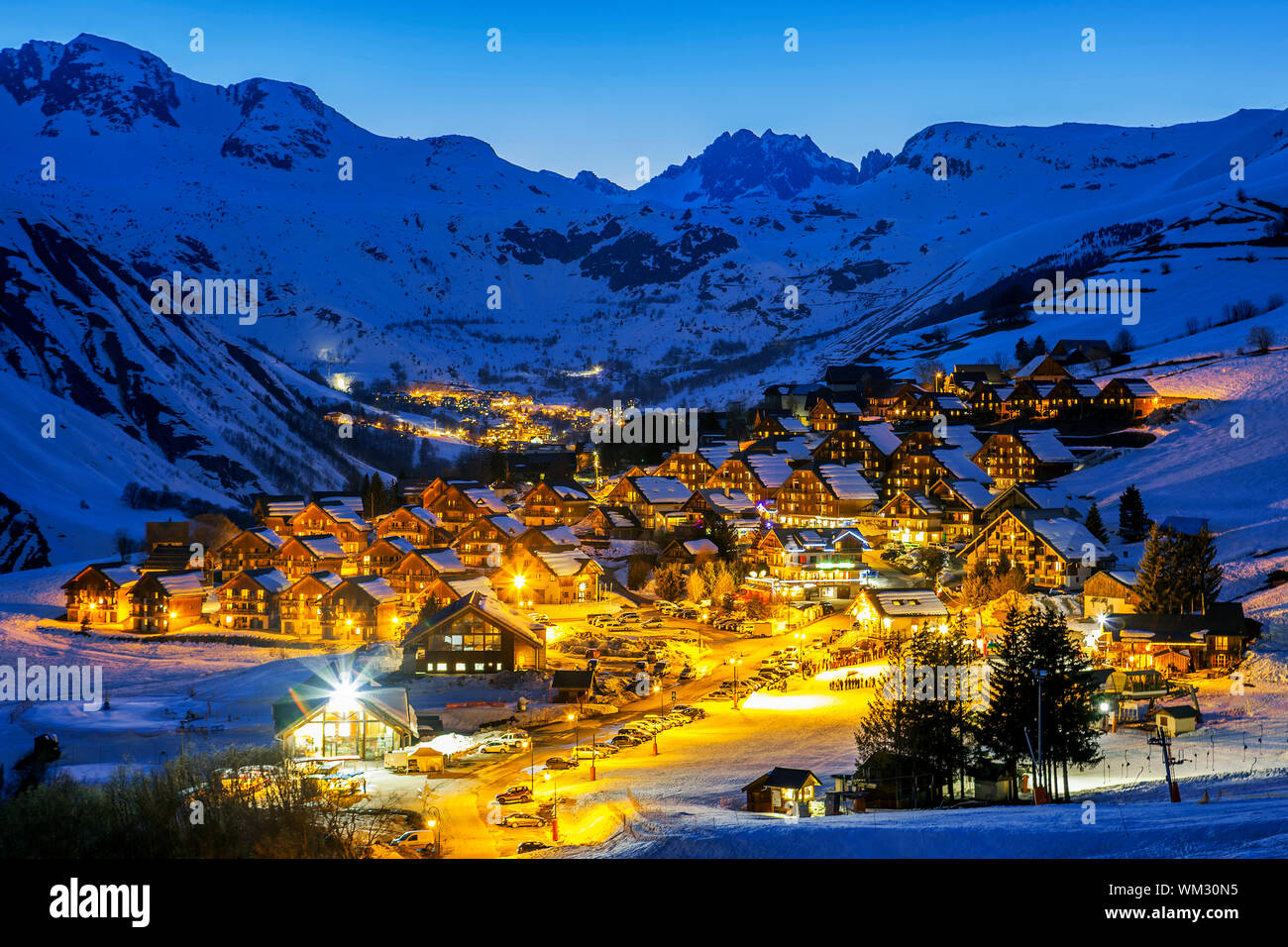 Saint jean d'arves hi-res stock photography and images - Alamy