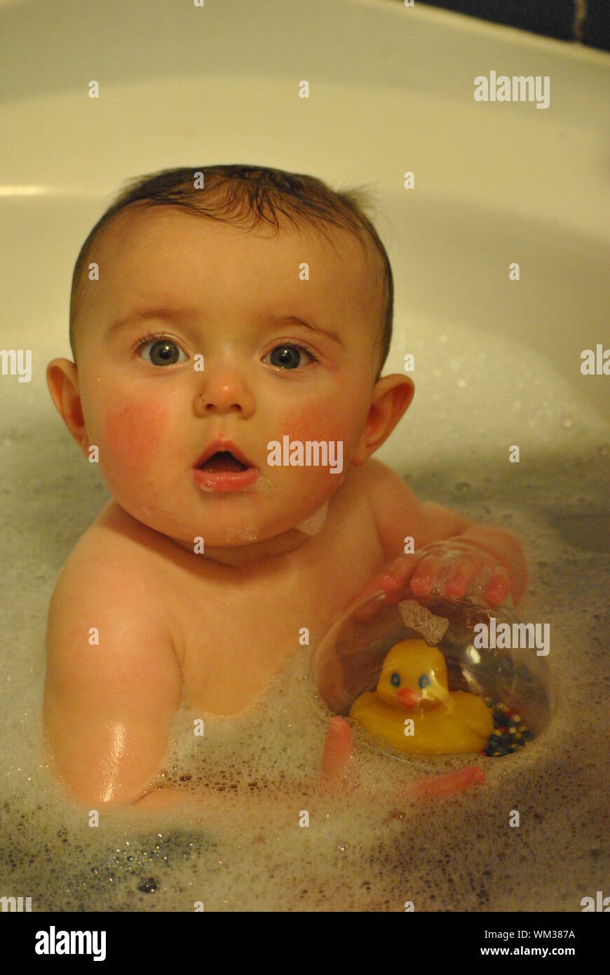 Boy in bathtub hires stock photography and images Alamy