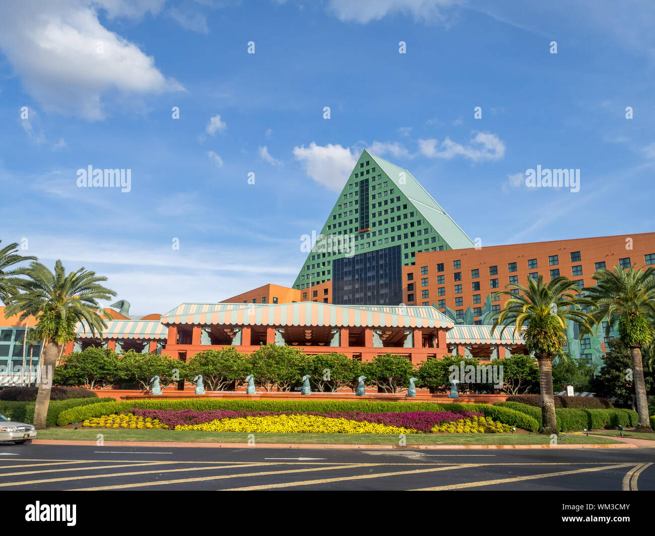 Hotel epcot center hi-res stock photography and images - Alamy