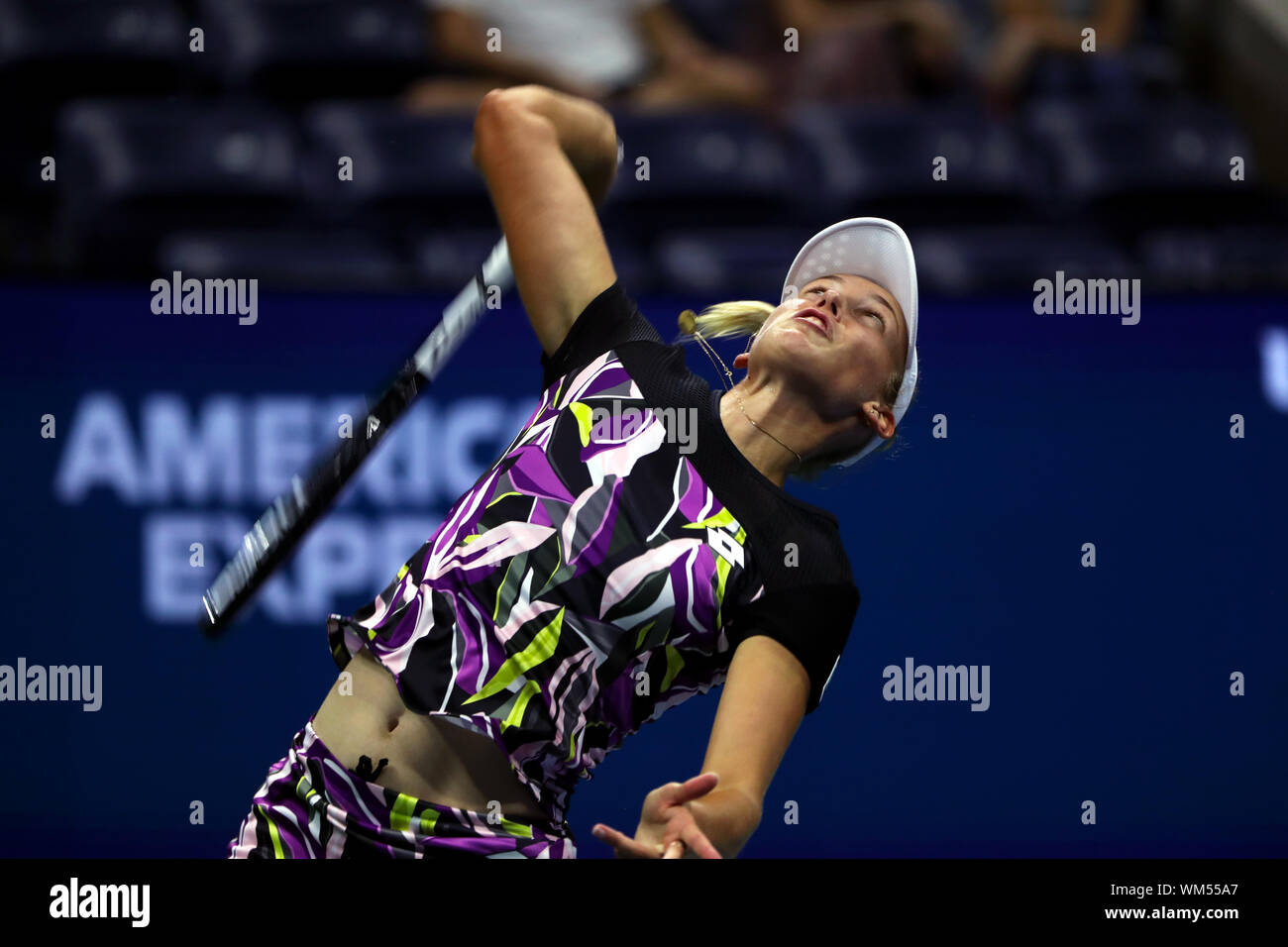 Flushing Meadows, New York, United States - September 4, 2019. Elise Mertens of Belgium serving to Bianca Andreescu of Canada during their quarterfinal match at the US Open today.   Andreescu won in three sets to advance to the semi finals. Credit: Adam Stoltman/Alamy Live News Stock Photo