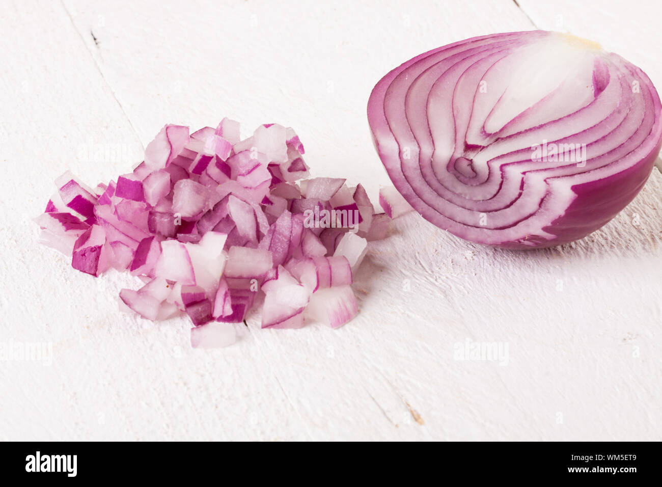 Onion onion produce cross hi-res stock photography and images - Alamy