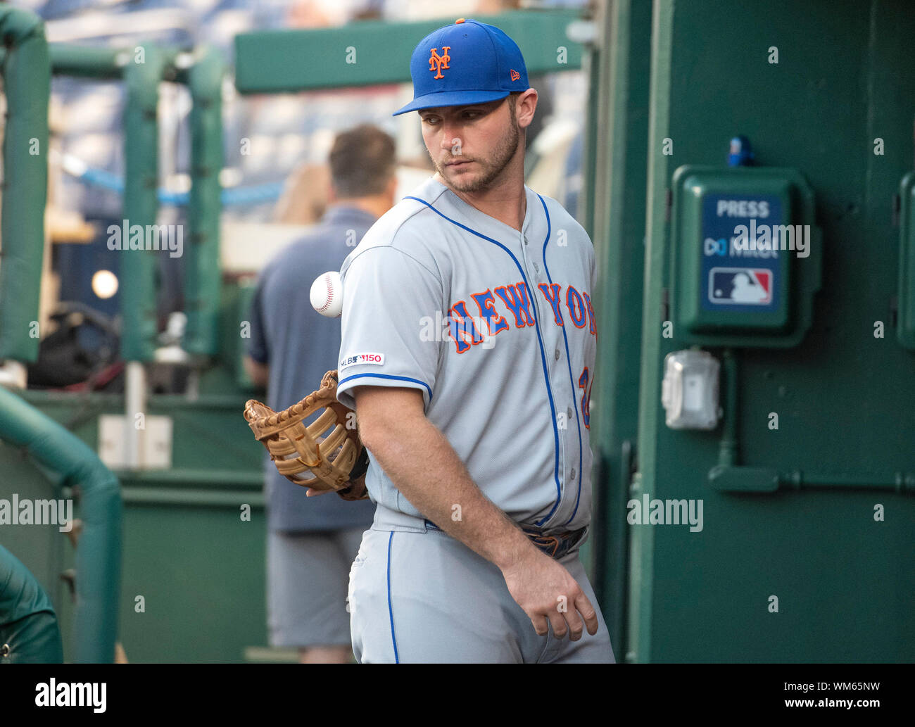 Pete alonso dugout hires stock photography and images Alamy