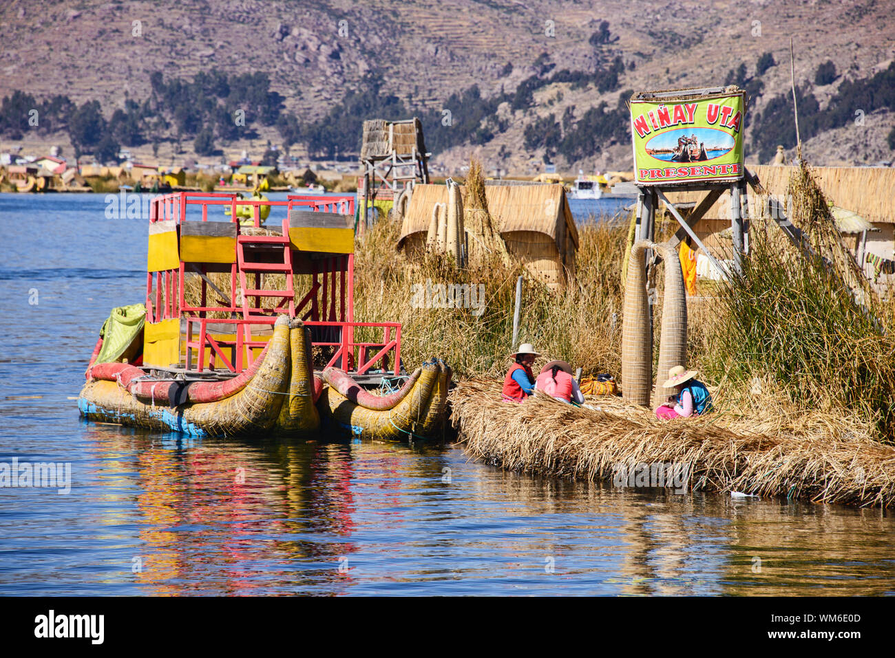 Reed houses hi-res stock photography and images - Alamy