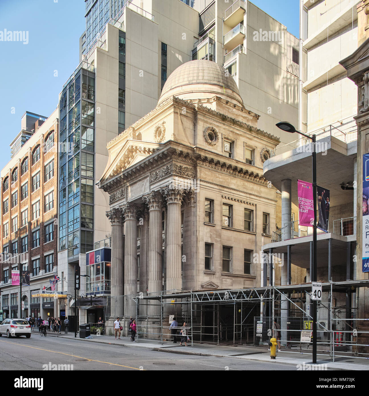Yonge Street Bank building Stock Photo Alamy