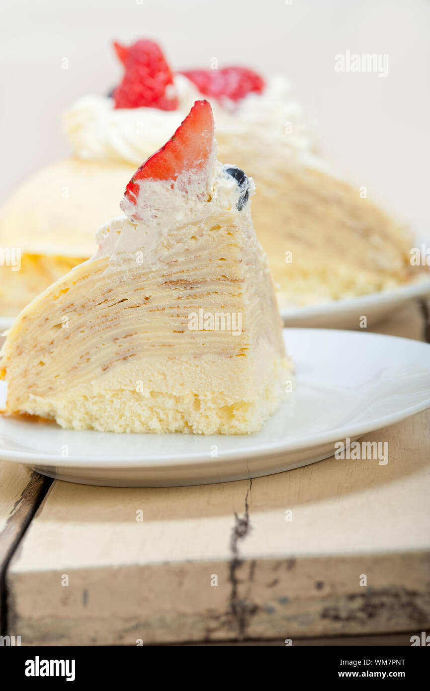 Many layer cake hi-res stock photography and images - Alamy