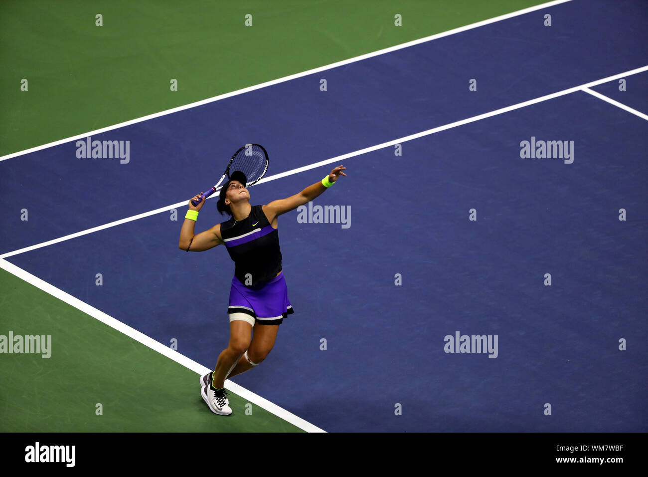 Bianca Andreescu Volleying High Resolution Stock Photography and Images ...