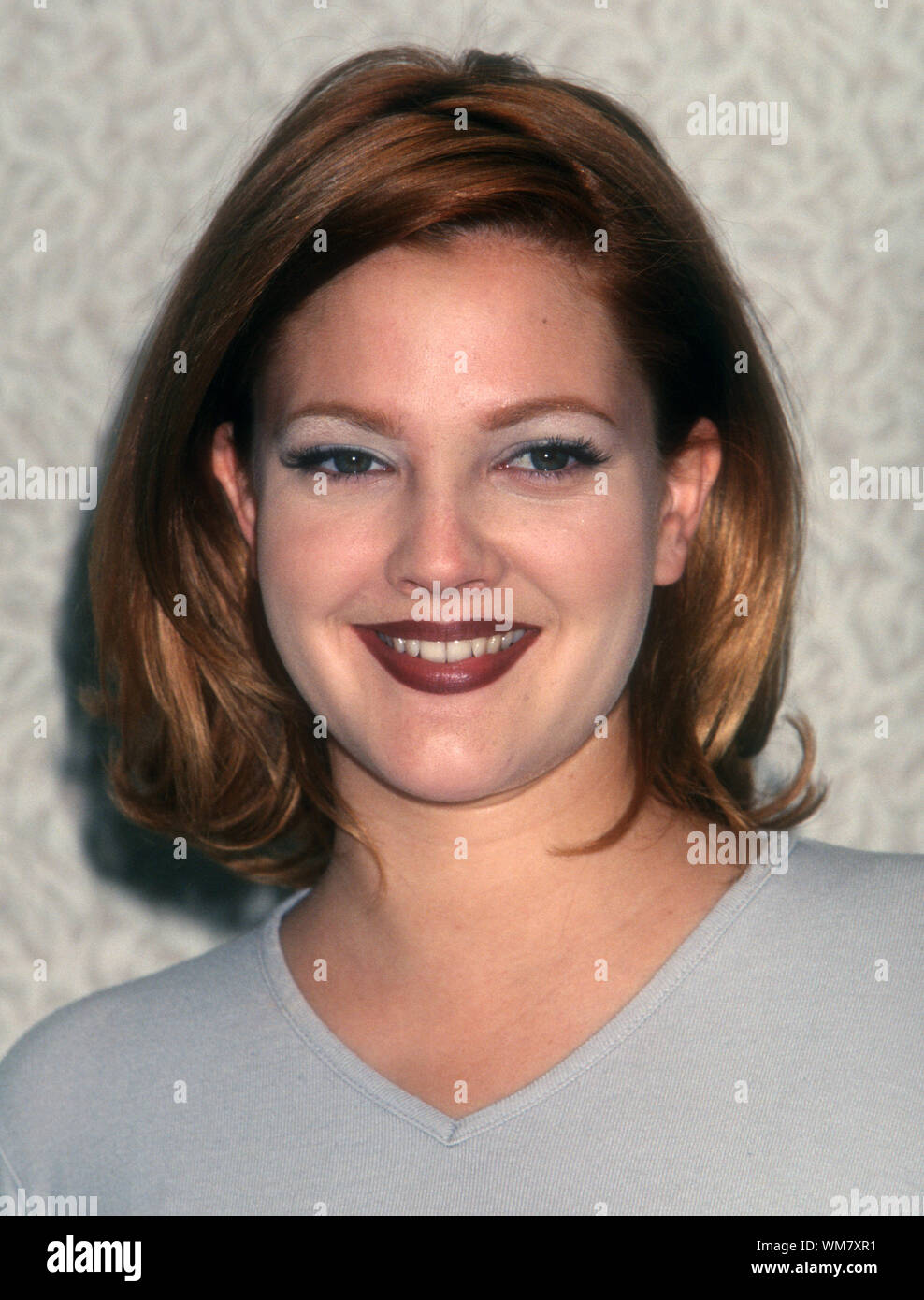 Drew barrymore 1995 hires stock photography and images Alamy