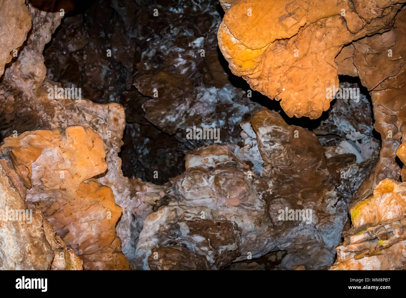 Boxwork A Boxwork geological formation of rocks in Wind Cave National Park ...