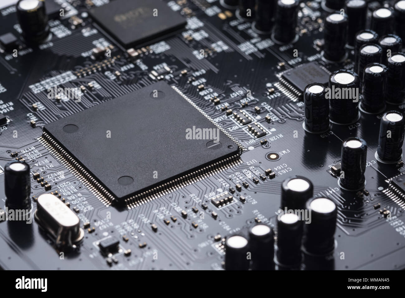 Electronic chip hires stock photography and images Alamy