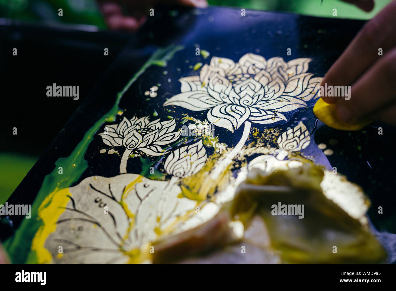 lai-rod-num-gold-leaf-technique-workshop-in-the-garden-stock-photo-alamy